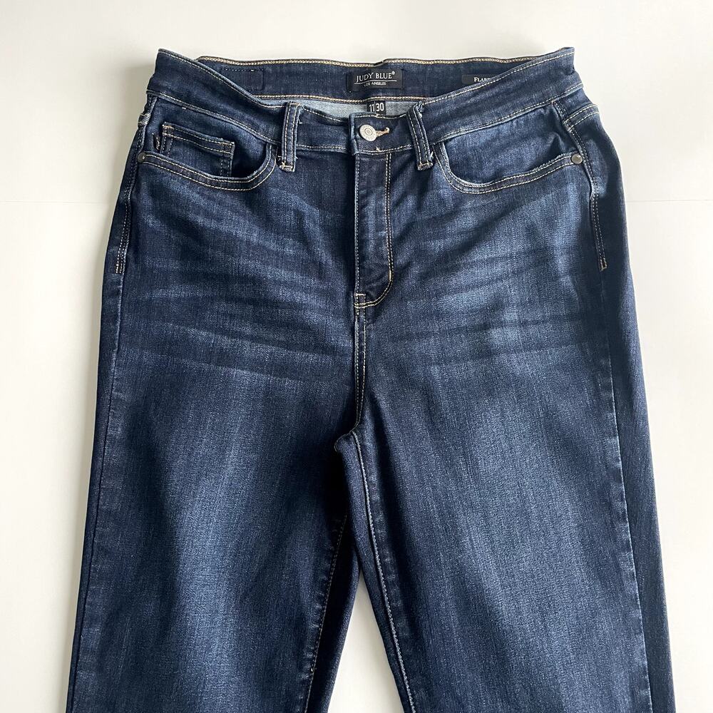 Judy Blue Women's Flare Jeans size 11/30 Raw Hem - Picture 3 of 15